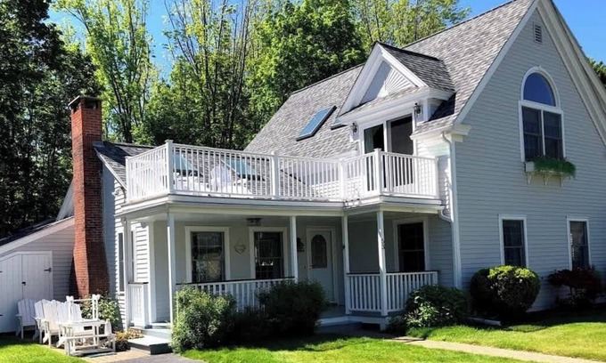 Ogunquit House | Cottage Street Beach Beauty!