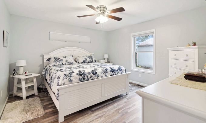 Greenbush Apartment | Cottages 7 & 9 - Fire Pit - Beach - Sleeps 8
