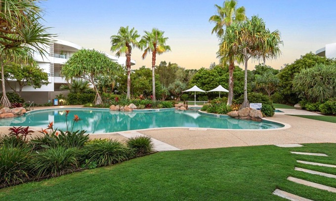 Casuarina Apartment | COTTON BEACH APARTMENT 35 - POOL VIEWS
