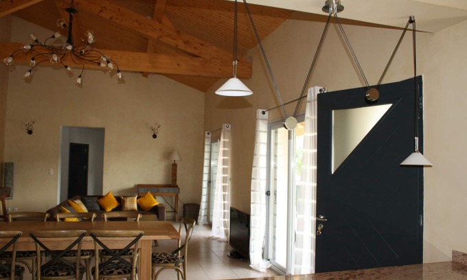 Couiza House | Couiza, near Carcassonne, high spec, luxury house, sleeps 8 with pool.