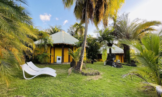 Malendure House | Couleur Soleil Bouillante : Bungalow le Sucrier or le Colibri