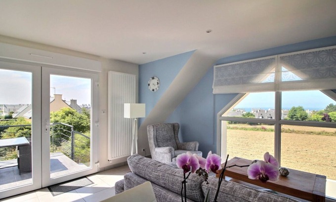 Roscoff Apartment | Couleurs du temps, 4 stars furnished tourist accommodation, in Roscoff with sea view