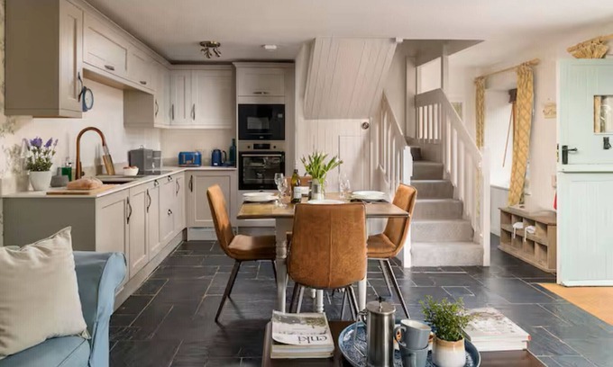 Combe Martin Cottage | Coulscott Aylesbury Cottage