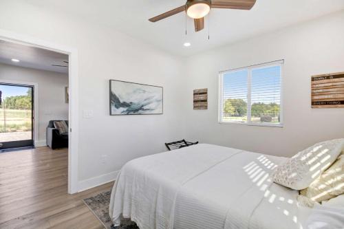 Loomis House | Country Charmer Single Story Cottage Pet Friendly