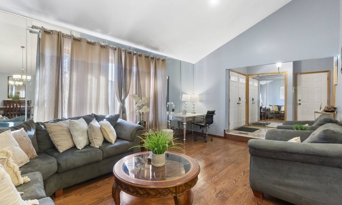 Tinley Park House | Country Club Hills Rentaln