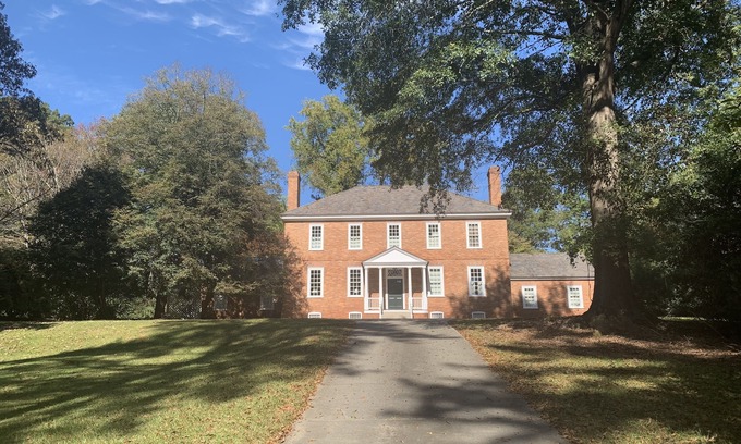 Monroe House | Country Estate near Beautiful Downtown Monroe Shopping and Dining