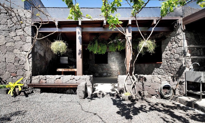 Teguise House | Country House 'Finca El Refugio' with Mountain Views, Private Terrace and Wi-Fi