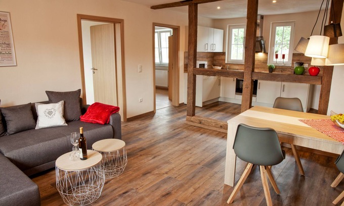 Homberg Apartment | Country house in Rinnetal: modern holiday Froschkönig with large garden