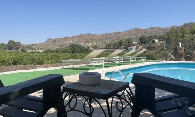 Huerta de Arriba House | Country House 'Ramoncico' with Mountain View, Private Pool and Wi-Fi