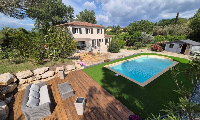 Meyrargues House | Country house with pool