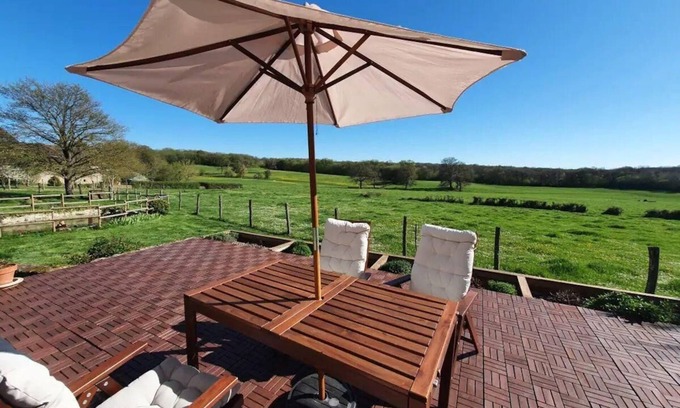 Crux-la-Ville House | Country house with enclosed garden