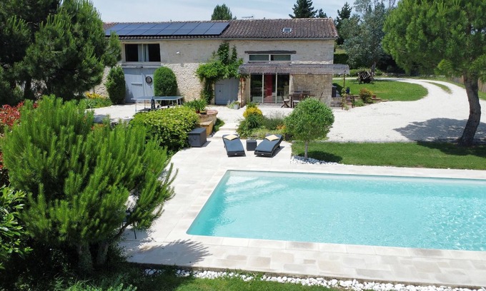 Riocaud House | Country house with pool