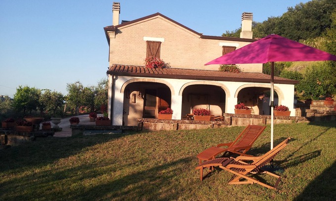 Lapedona House | Country house with swimming pool in the province of Fermo.