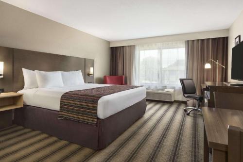 Springfield Hotel | Country Inn & Suites by Radisson, Springfield Southeast