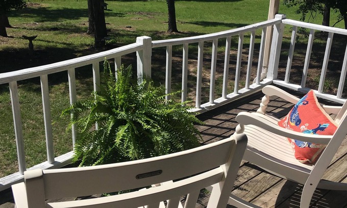 Board Camp House | Country living at its finest! With magnificent mountain & small lake view.