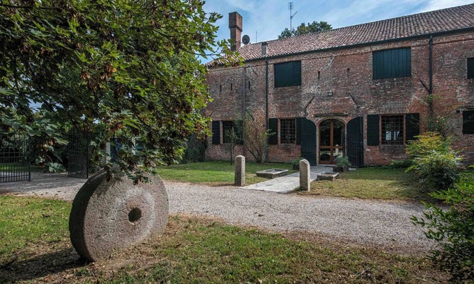 San Pietro Viminario House | Country Mansion near Venice Italy 3300 Squarefeet