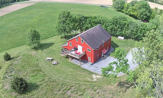 Nebo House | Country Retreat in the heart of Pike County Illinois