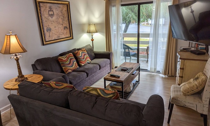 Folly Field Villa | "Couples & Family Getaway," 1st Floor, King & Queen Beds, Pool, 42" HDTV's, WIFI