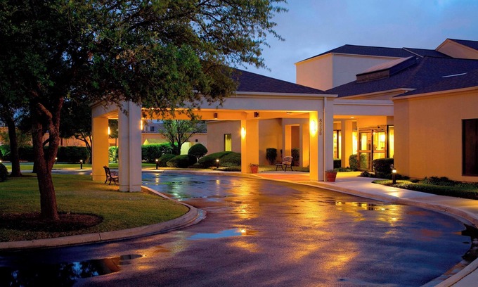 Medical Center District Hotel | Courtyard by Marriott Medical Center San Antonio