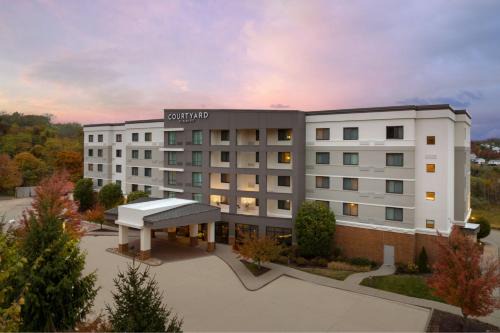 Strabane Hotel | Courtyard by Marriott Pittsburgh Washington Meadow Lands