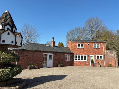 Pudleston House | Courtyard Cottage at Pudleston Court