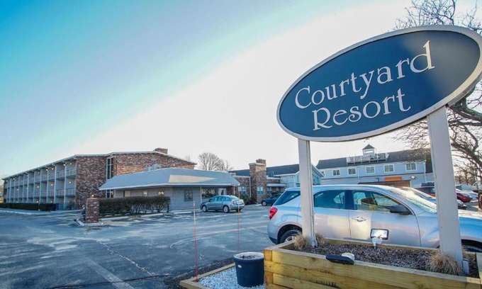 Hyannis Apartment | Courtyard Resort