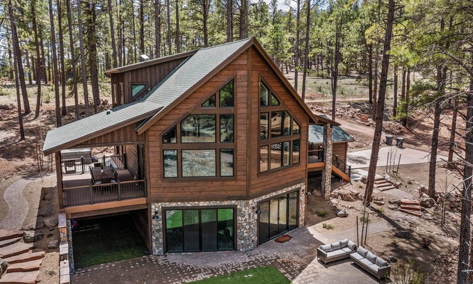 Fort Valley House | Coyote Pass