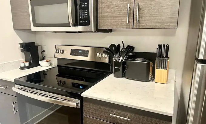 Warfleigh Apartment | Cozy 1 Bd near Monon Trail w/Free Parking