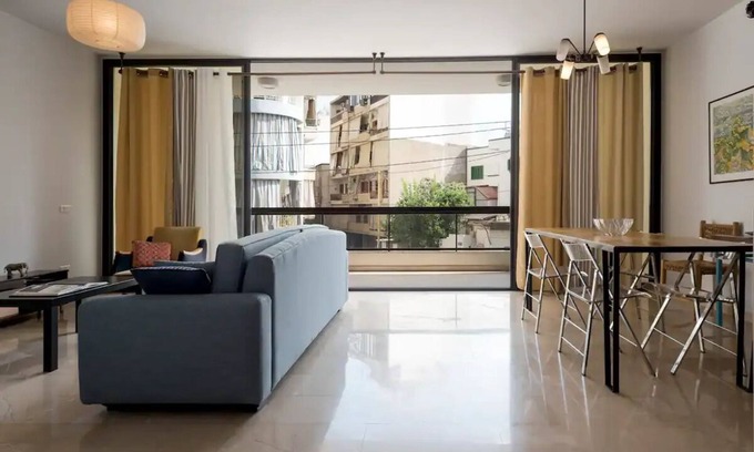 Beirut Apartment | Cozy 1-bedroom apartment with AC and WiFi in terrific Bayrut