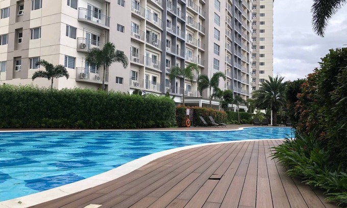 Las Pinas Condo | Cozy 1 bedroom by the mall with Netflixnn