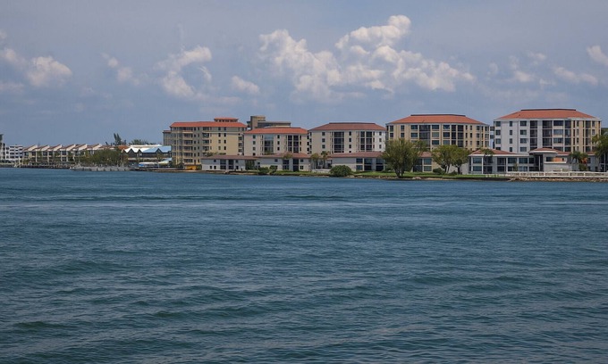 Casa del Mar Condo | Cozy 1-bedroom condo with spectacular view, WiFi, AC in welcoming St. Pete