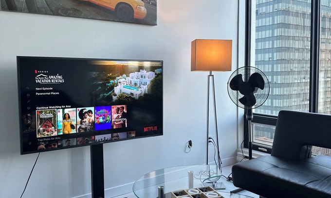 Downtown Edmonton Apartment | Cozy 1BD Downtown NewYork styled Loft