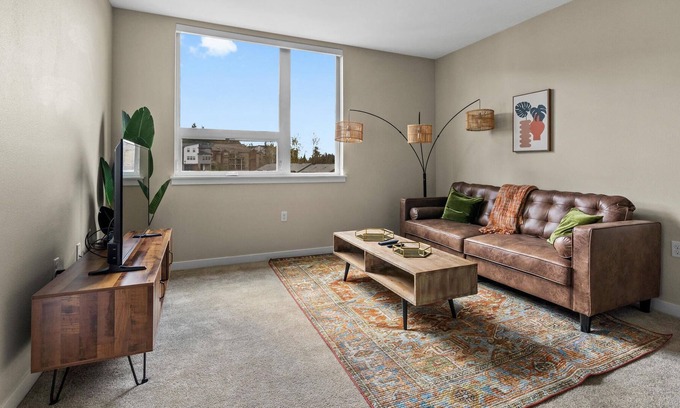 Newcastle Apartment | Cozy 1BR Apartment in Newcastle w/ Parking