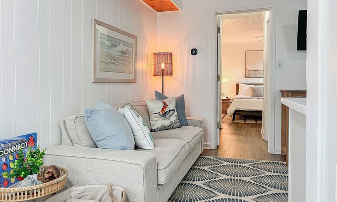 Frisco Apartment | Cozy 1BR w/King Bed, Pets OK, Walk 2 Food+Shops