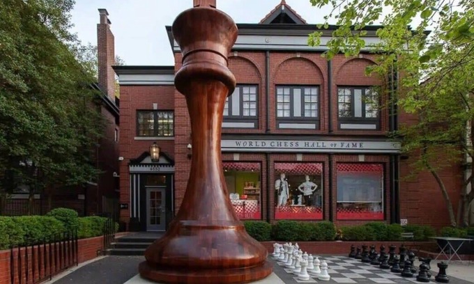 Central West End Apartment | Cozy 1BR with W&D and Parking, near BJH STL Zoo