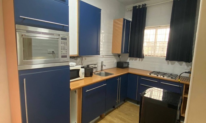 Paramaribo House | Cozy 2-bedroom apartment in charming Paramaribo with AC, WiFi