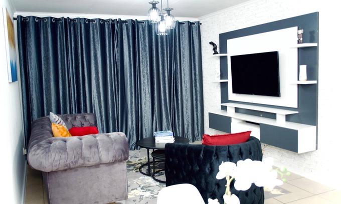 Greater Johannesburg Metropolitan Area Apartment | Cozy 2 Bedroom Apartment
