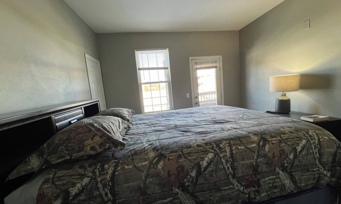 Parker Condo | Cozy 2-bedroom condo in fabulous Parker with fitness room, WiFi