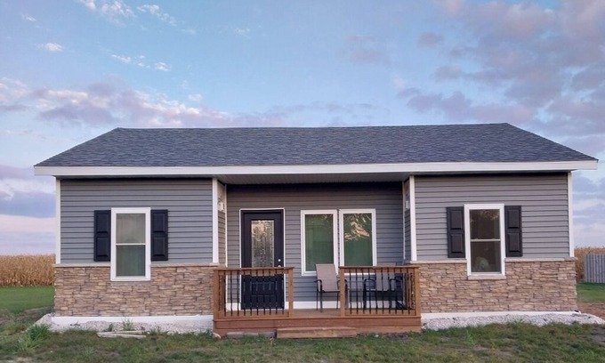 Manson House | Cozy 2-bedroom house at Twin Lakes.