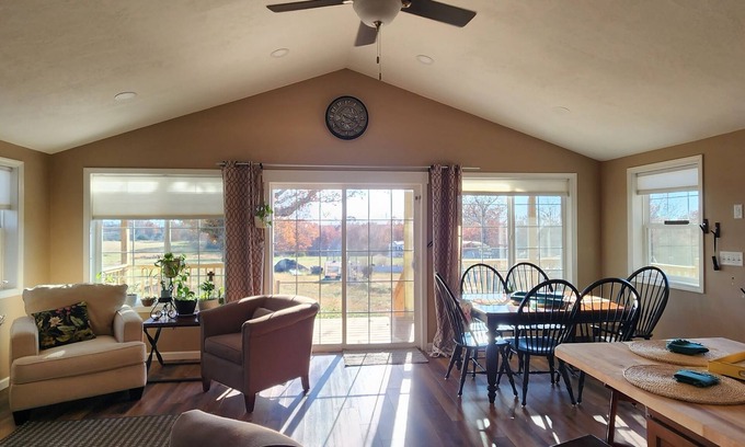 Richland House | Cozy 2-bedroom house in peaceful Richland with WiFi, AC