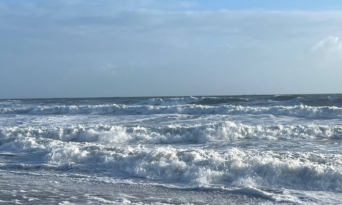 Cocoa Beach Resort | Cozy 2-bedroom resort in charming Cocoa Beach with AC, WiFi
