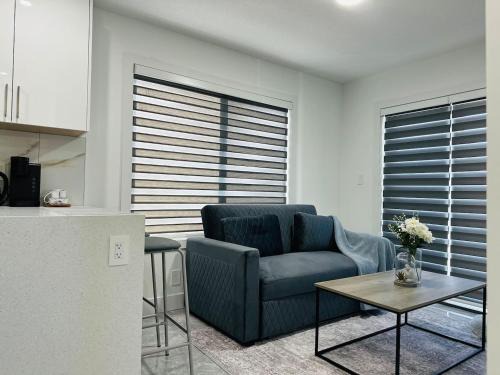 Southeast Edmonton House | Cozy 2 Bedroom Suite Pet Friendly Garage