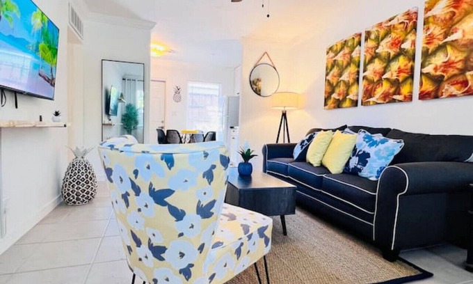 Poinsettia Heights Condo | Cozy 2 BR Condo - 7 Min from Fort Lauderdale Beach