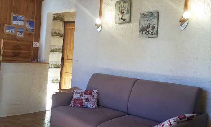 Saint-Chaffrey Apartment | Cozy 2-Room Apartment for 4 with Terrace, Private Garden, and Wifi - Close to Serre Chevalier Pistes