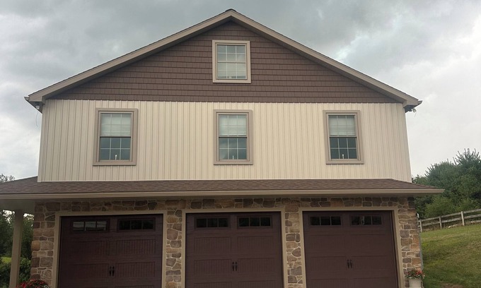 Nisbet Apartment | Cozy 2bedroom second floor apartment close to Lycoming College and PCT, WiFi ac