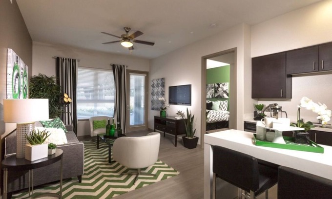 Morse Park Condo | Cozy 2BR Condo at Anton 1101 – Great Amenities