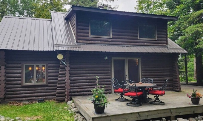 Cook Cabin | Cozy 3-Bedroom All-Season, Drive-To Lakeside Log Cabin - Under New Ownership
