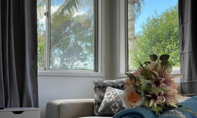 Kallangur Apartment | Cozy 3 bedroom and office space in center of Kallangur