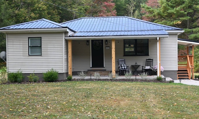 Confluence Cottage | Cozy 3-Bedroom Cottage Near Confluence, PA - Adventure Awaits!