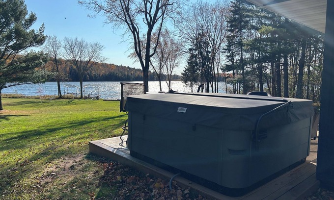 Cable Cabin | Cozy 4-bedroom cabin on beautiful Lake Namakagon in charming Cable WI